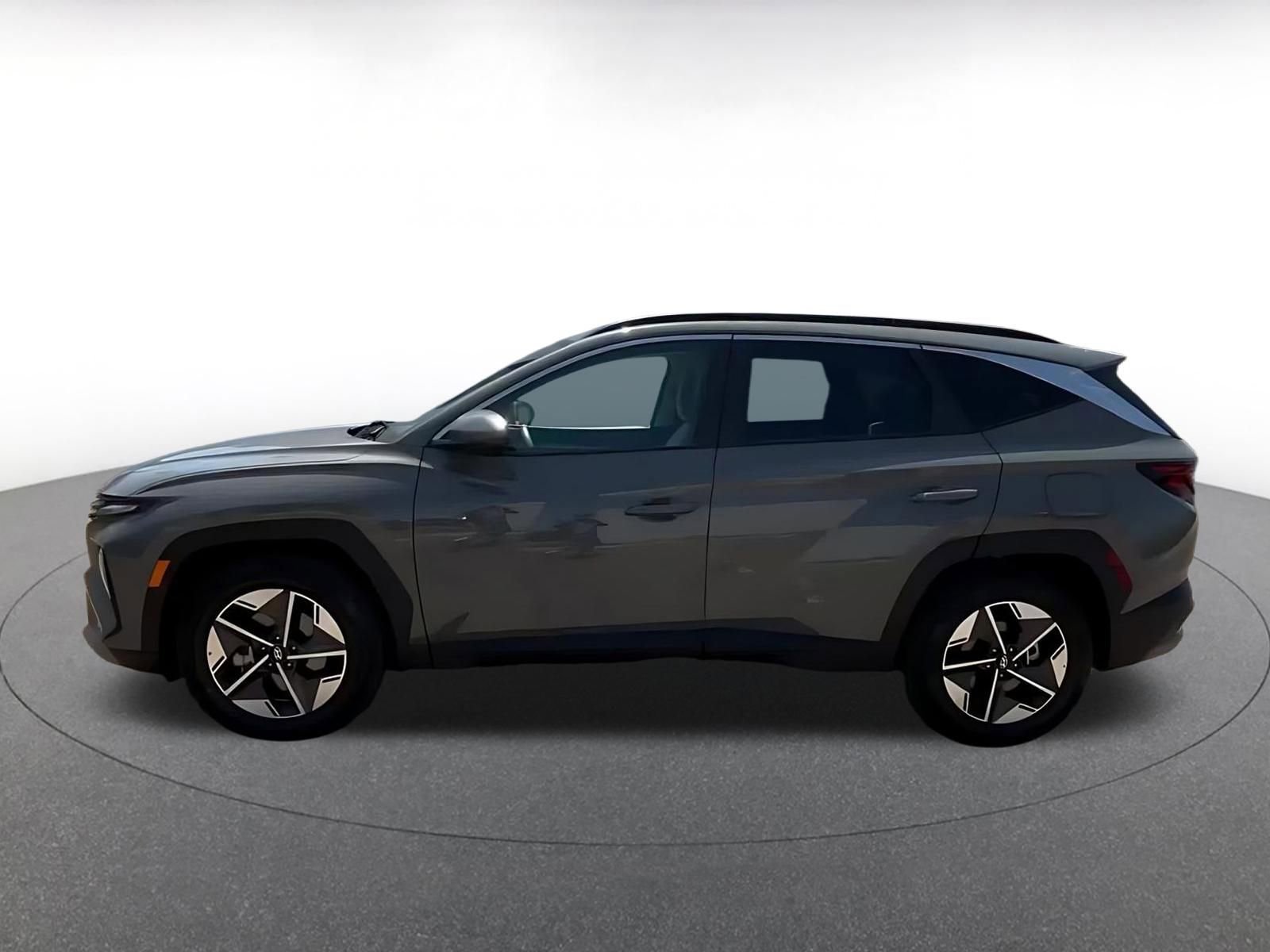 Used 2025 Hyundai Tucson SEL FWD image 10