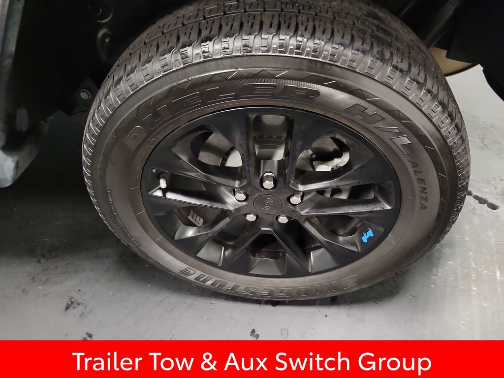 Used 2023 Jeep Wrangler Unlimited Sahara w/ Cold Weather Group image 10