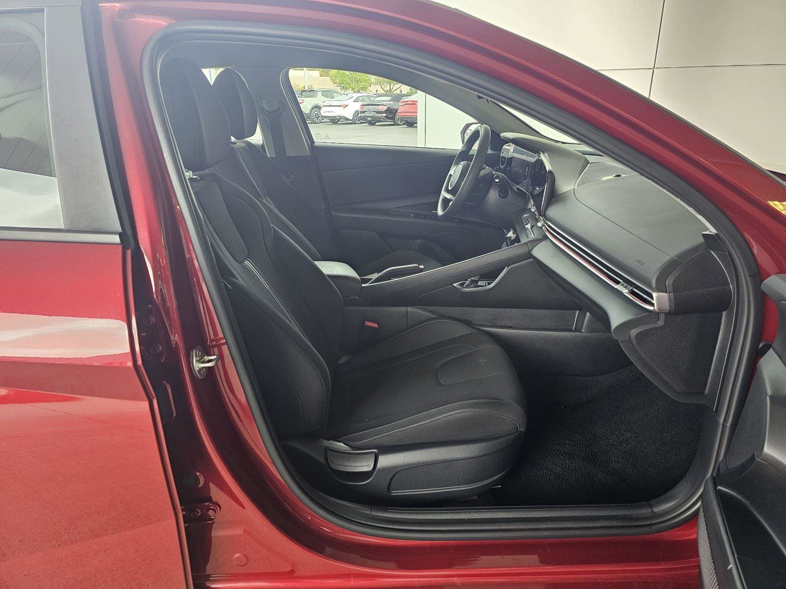 Used 2024 Hyundai Elantra SEL image 22