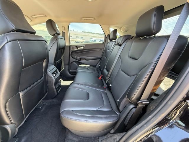 Used 2022 Ford Edge Titanium w/ Equipment Group 301A AWD/4WD image 11