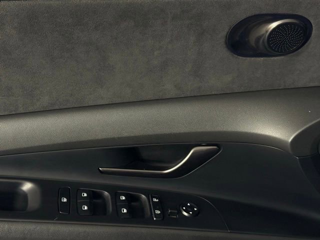 Used 2023 Hyundai Elantra N image 12