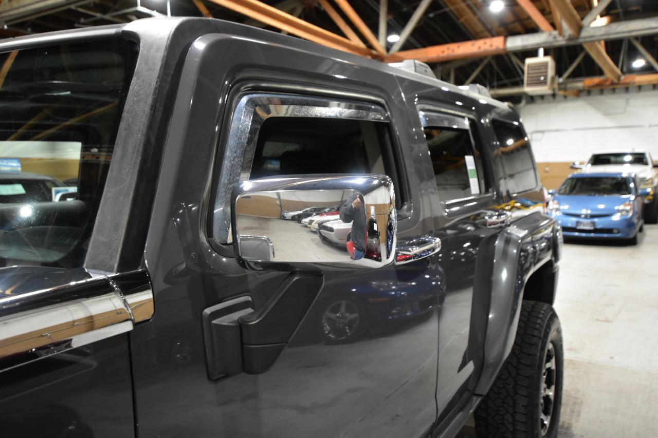 Used 2009 HUMMER H3 Luxury AWD/4WD image 39