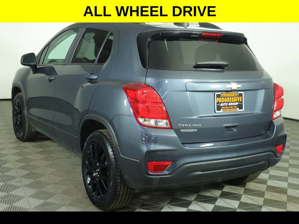 Used 2021 Chevrolet Trax LT w/ Sport Edition image 8