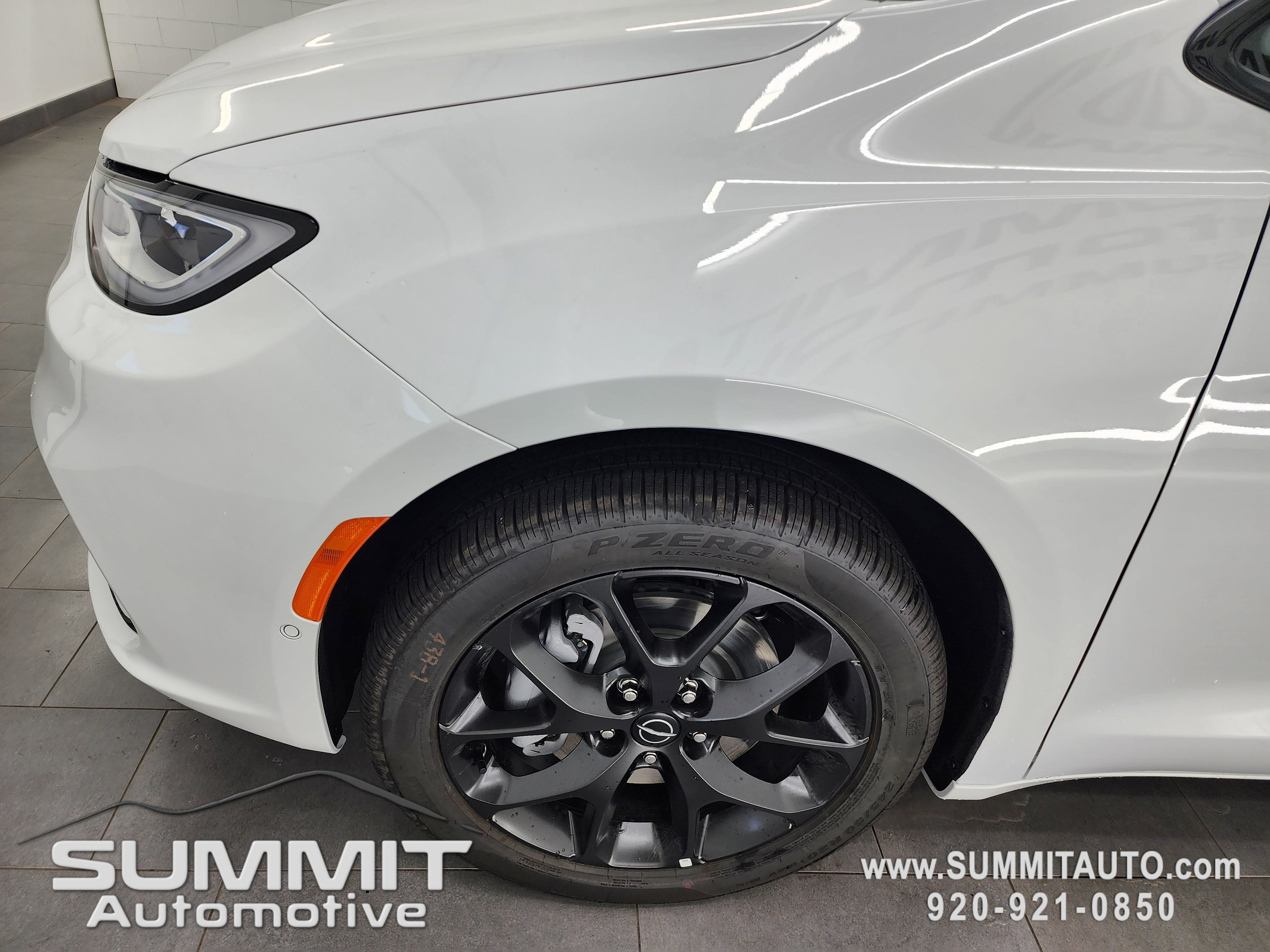 New 2026 Chrysler Pacifica Limited w/ S Appearance Package image 37