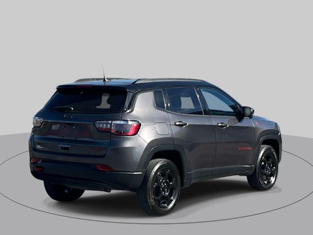 Used 2024 Jeep Compass Trailhawk AWD/4WD image 4
