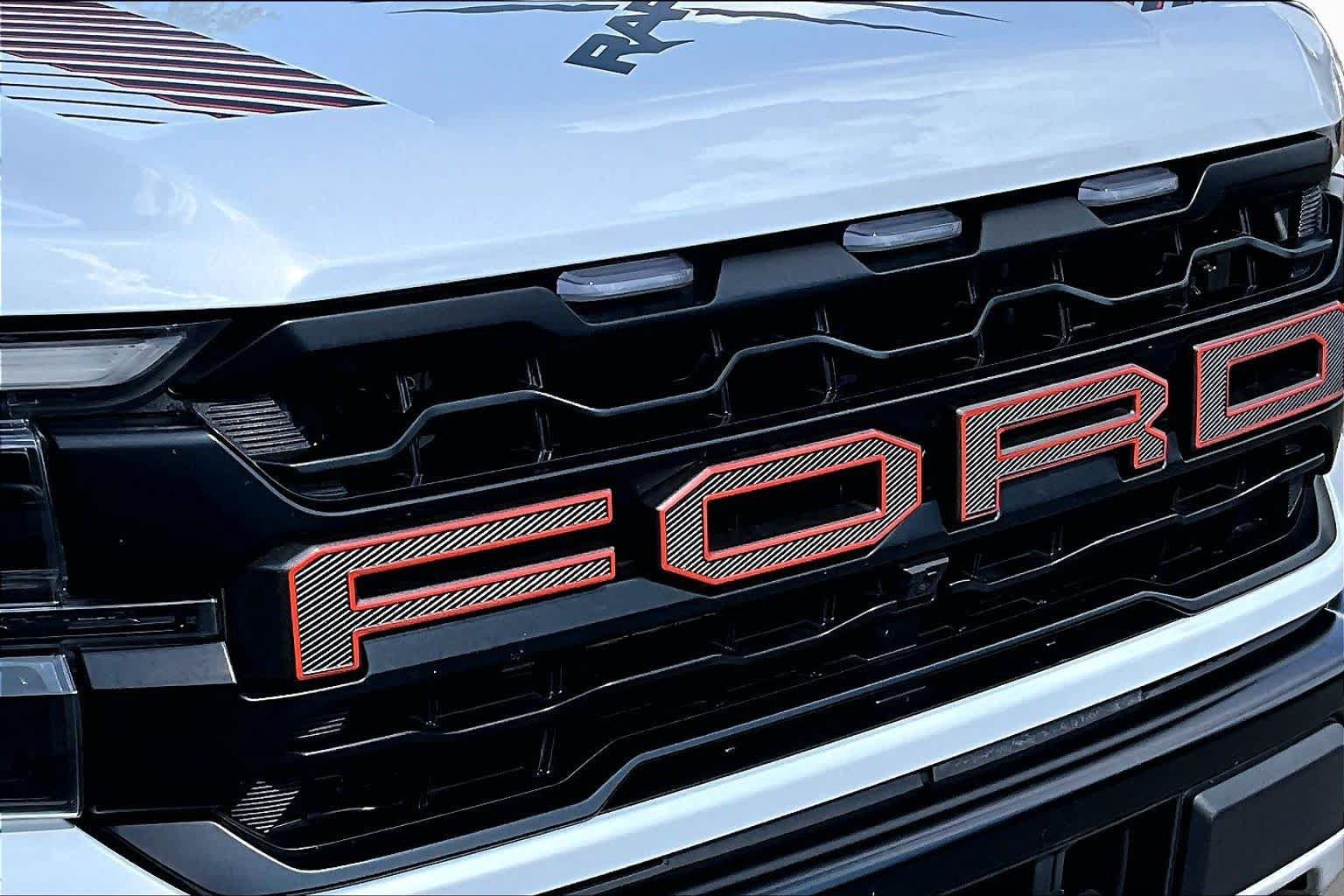 Used 2025 Ford F150 Raptor AWD/4WD image 30