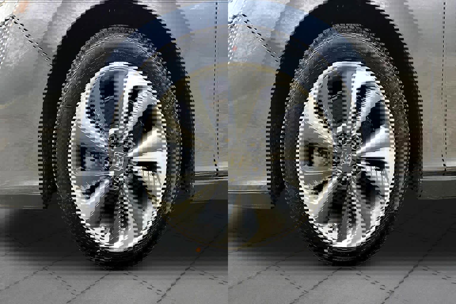 Used 2021 Honda Clarity Touring image 11