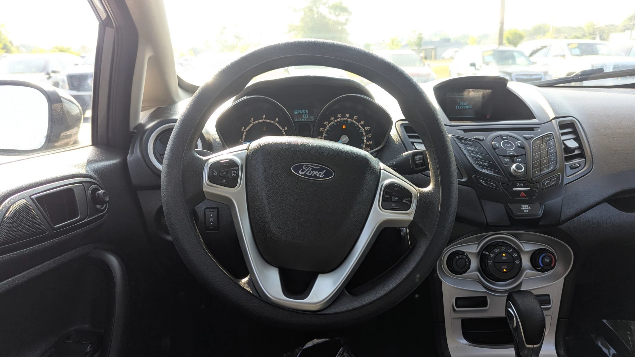 Used 2017 Ford Fiesta SE FWD image 16