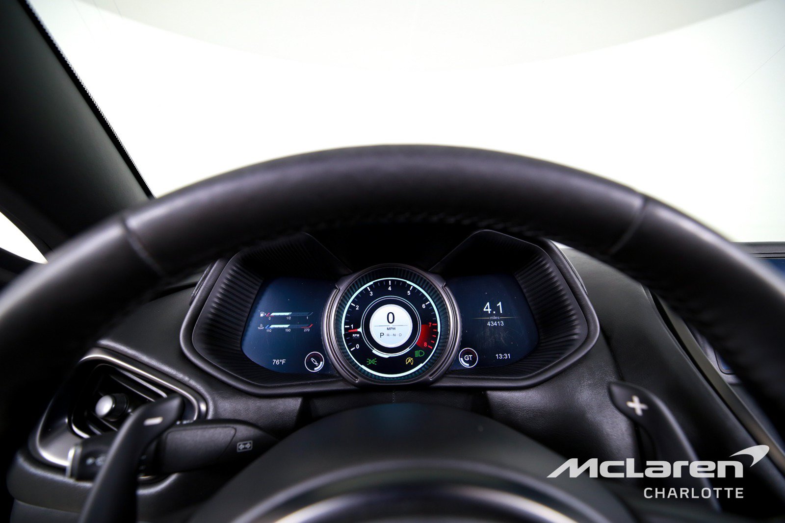 Used 2020 Aston Martin DB11 Volante RWD image 14