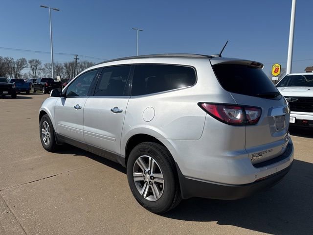 Used 2017 Chevrolet Traverse LT image 5