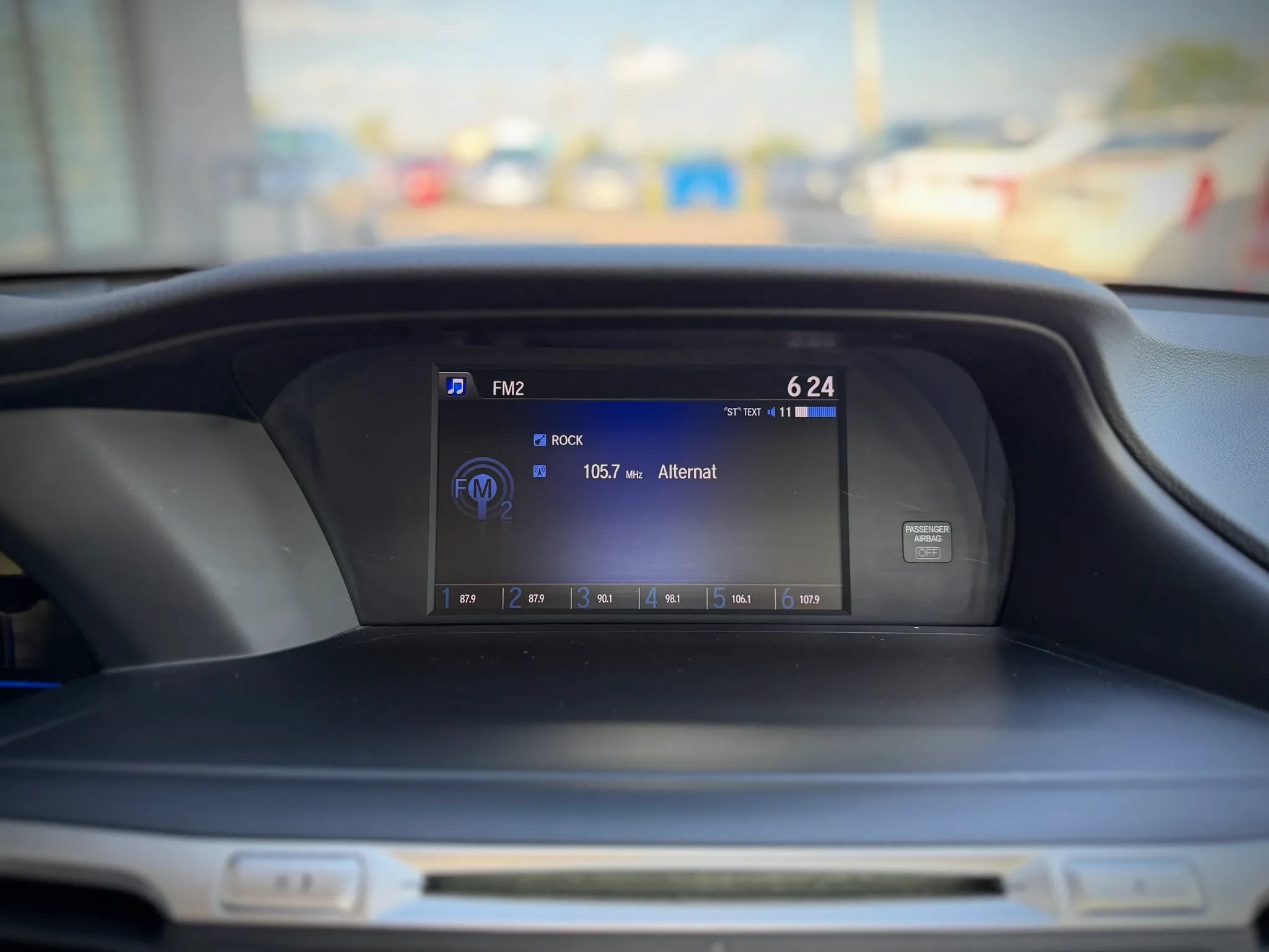 Used 2017 Honda Accord Hybrid Sedan image 12