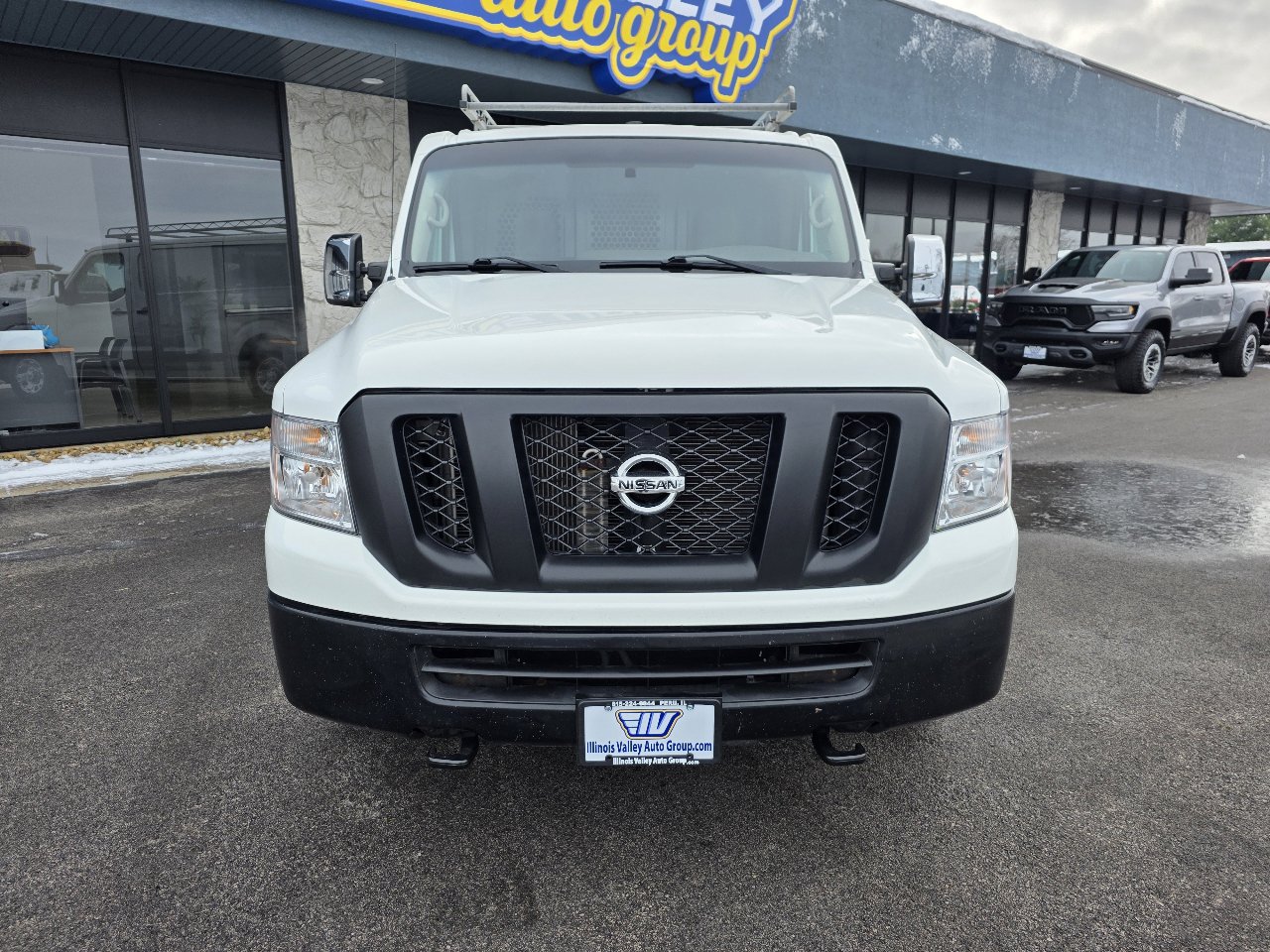 Used 2018 Nissan NV 2500 SV image 11