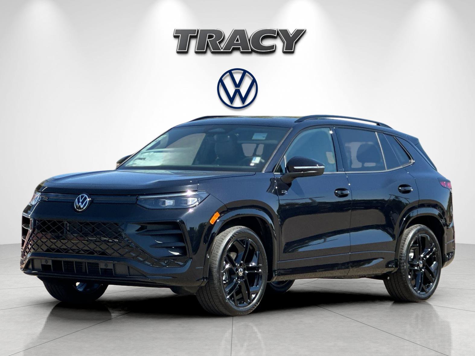 New 2026 Volkswagen Tiguan SE R-Line FWD image 8