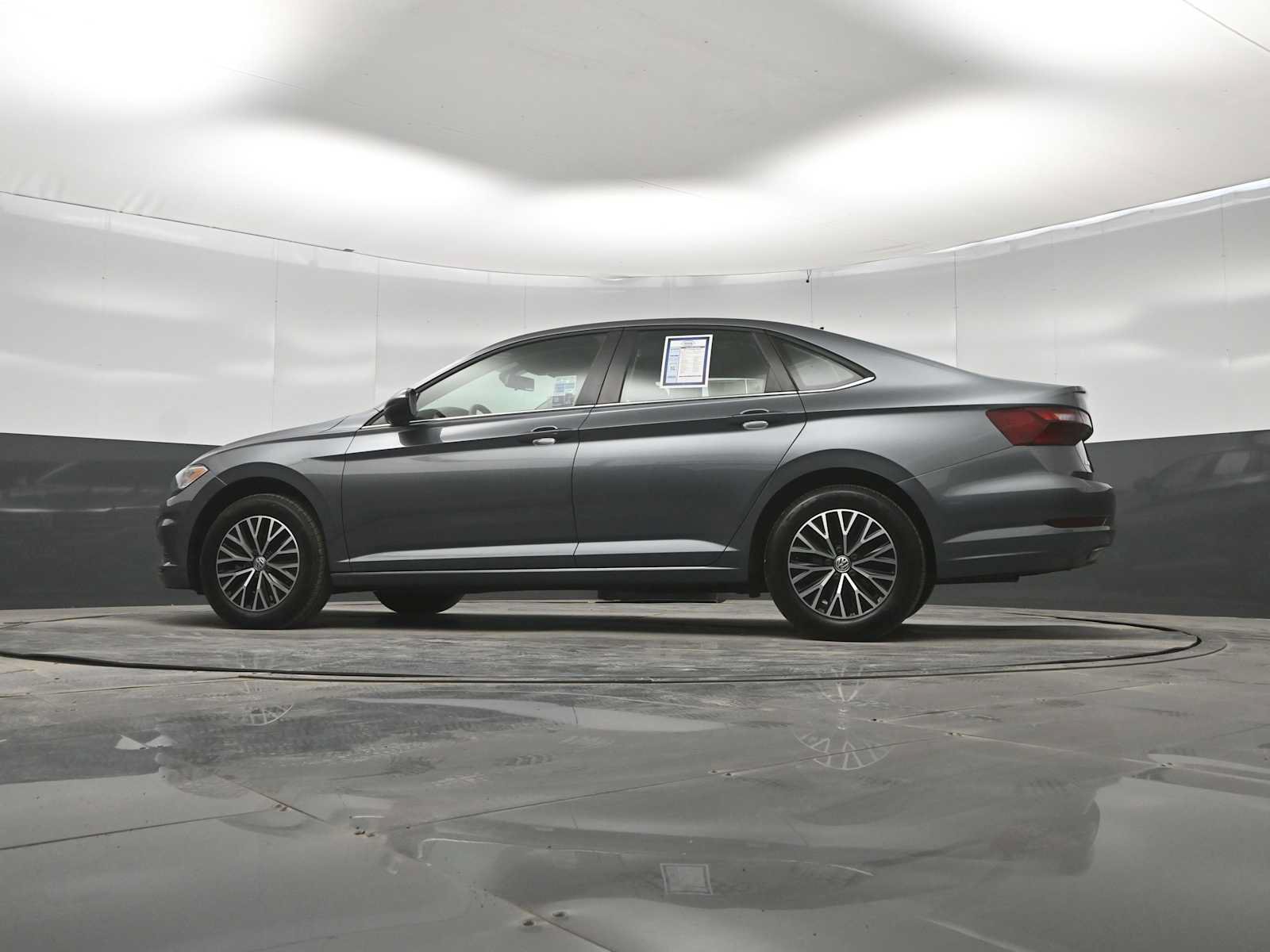 Used 2021 Volkswagen Jetta SE FWD image 37
