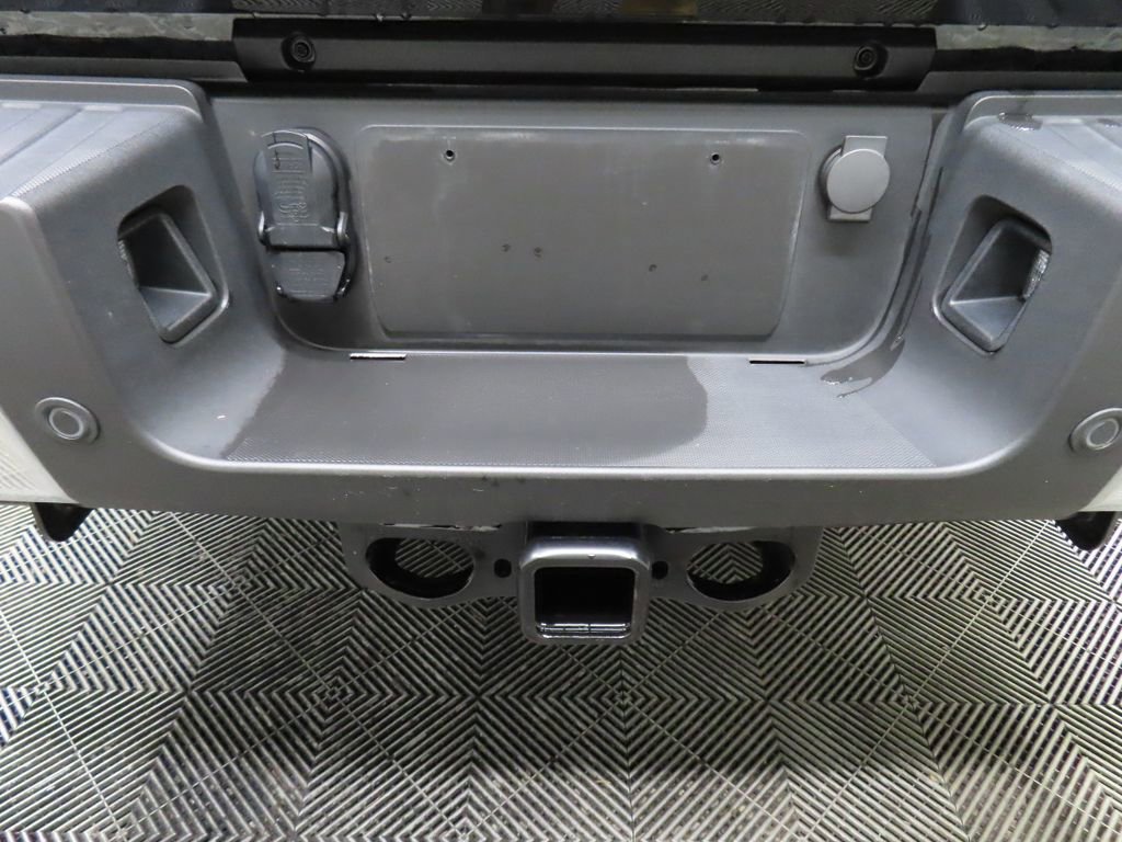 Used 2024 Ford F350 Lariat w/ Chrome Package image 47