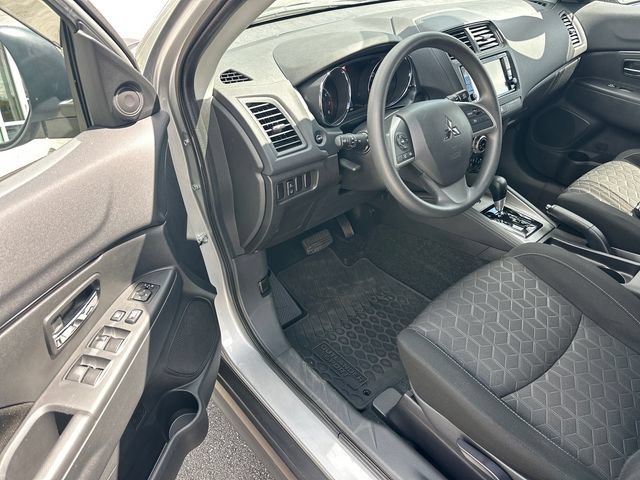 Used 2025 Mitsubishi Outlander Sport ES AWD/4WD image 12