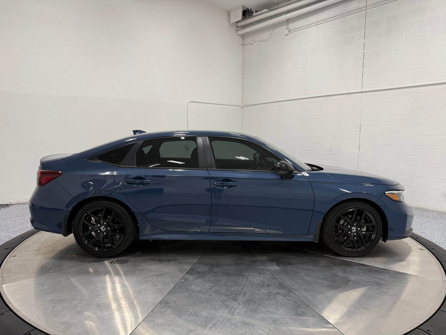 Used 2025 Honda Civic Sport image 8