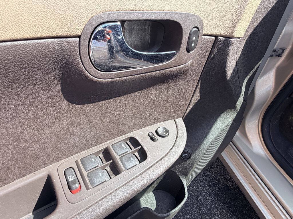 Used 2010 Chevrolet Malibu LS FWD image 7