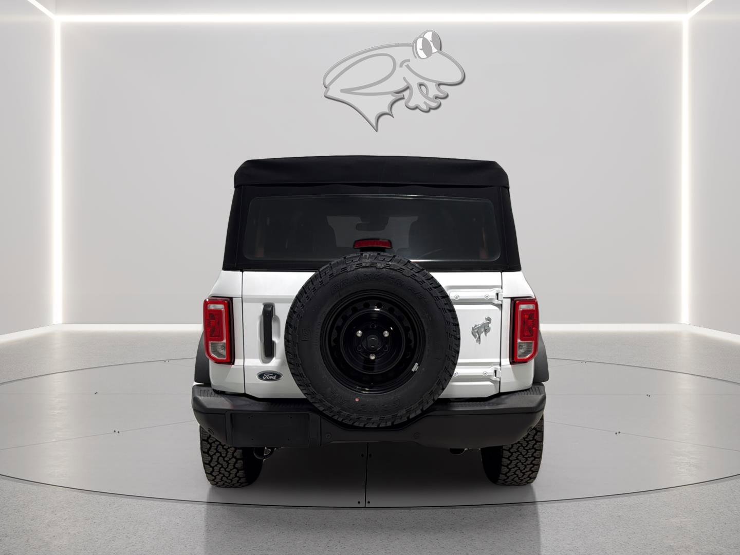 Used 2023 Ford Bronco Black Diamond image 5