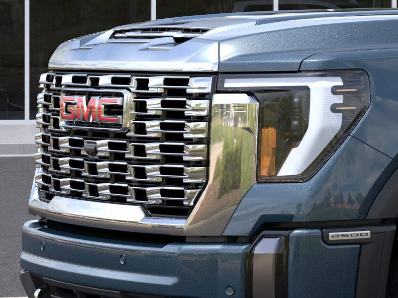 New 2026 GMC Sierra 2500 Denali w/ Denali Reserve Package image 13