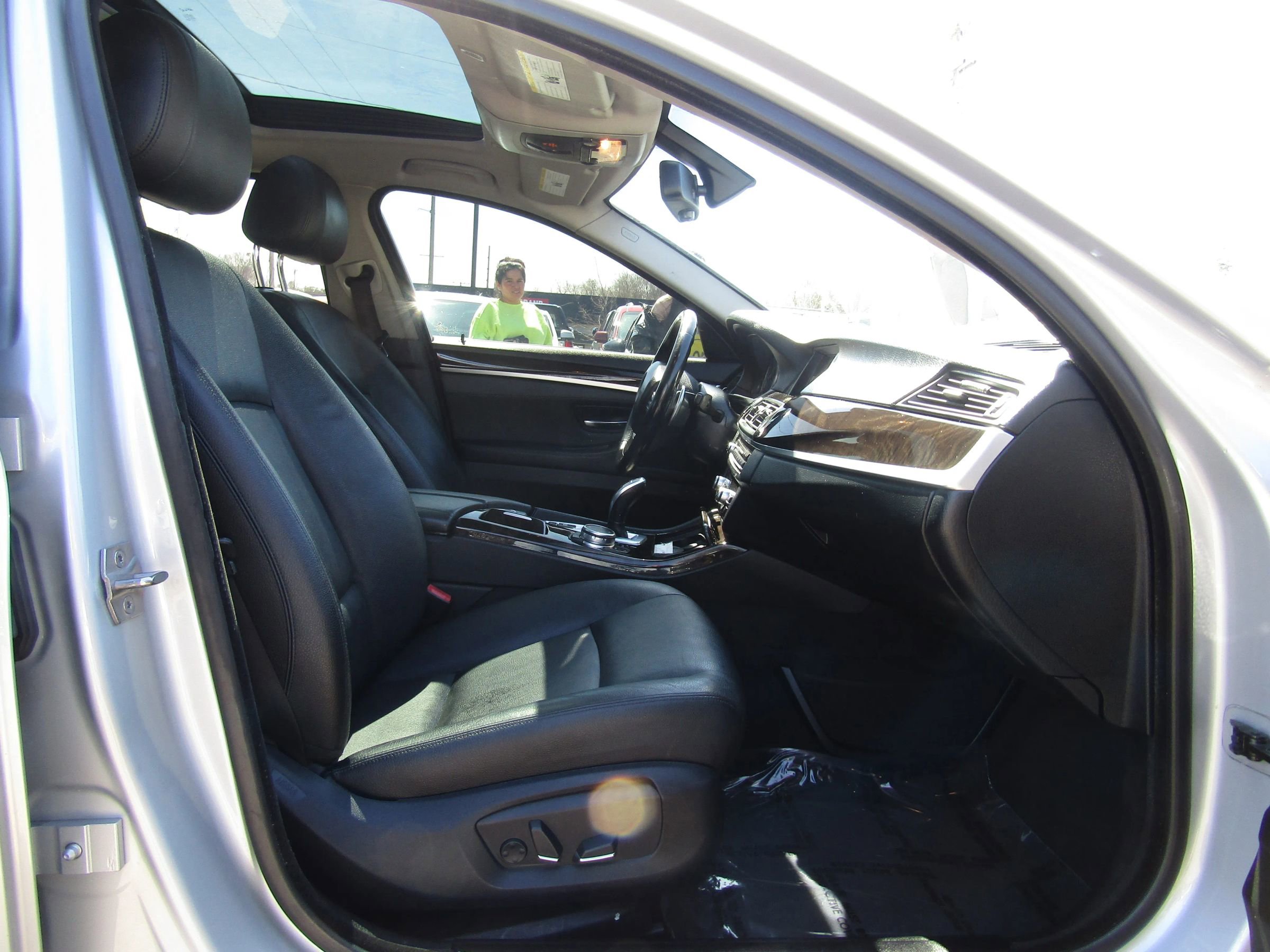 Used 2016 BMW 528i xDrive Sedan AWD/4WD image 10