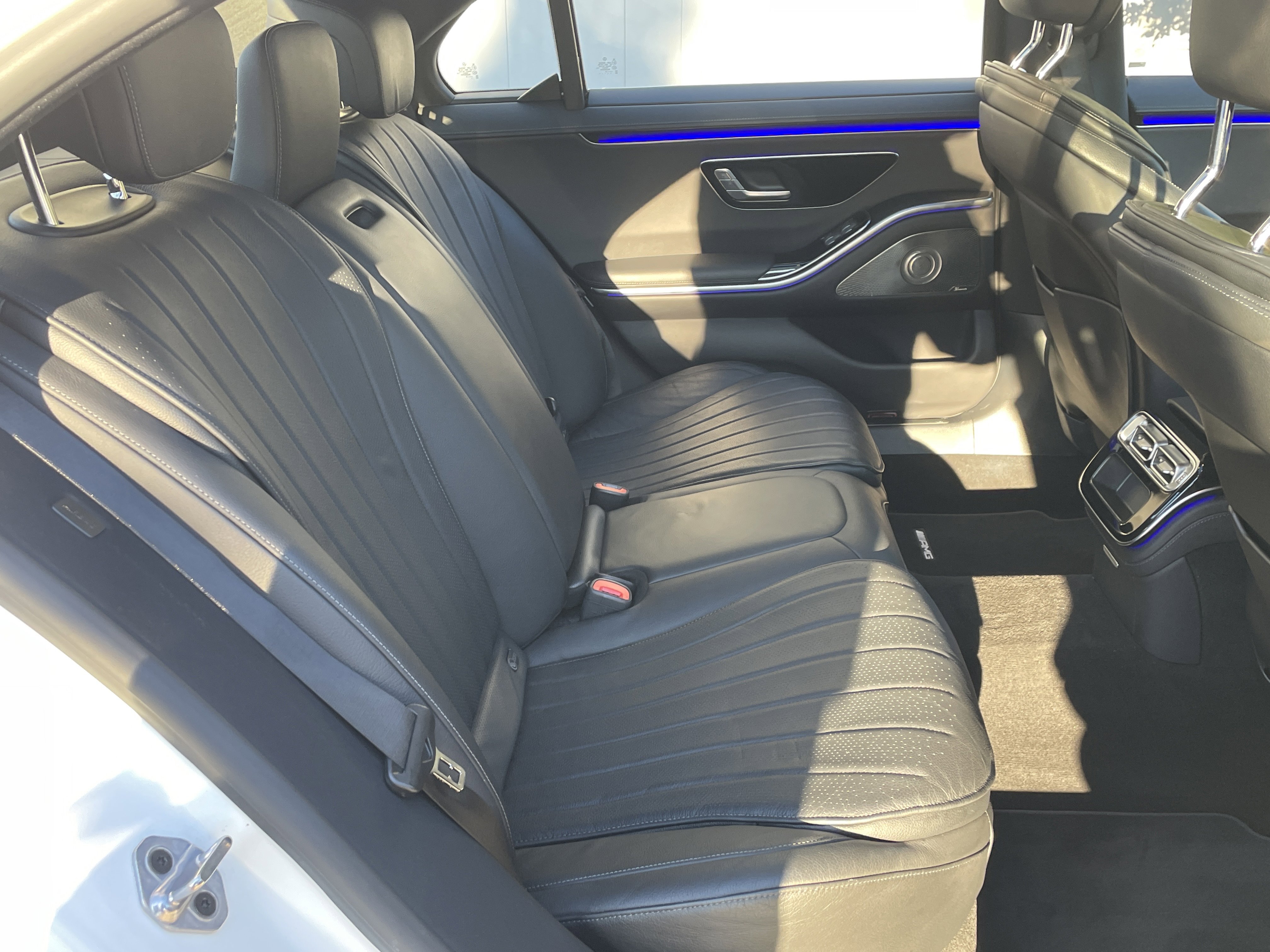 Certified 2022 Mercedes-Benz S 500 4MATIC w/ AMG Line Package image 43