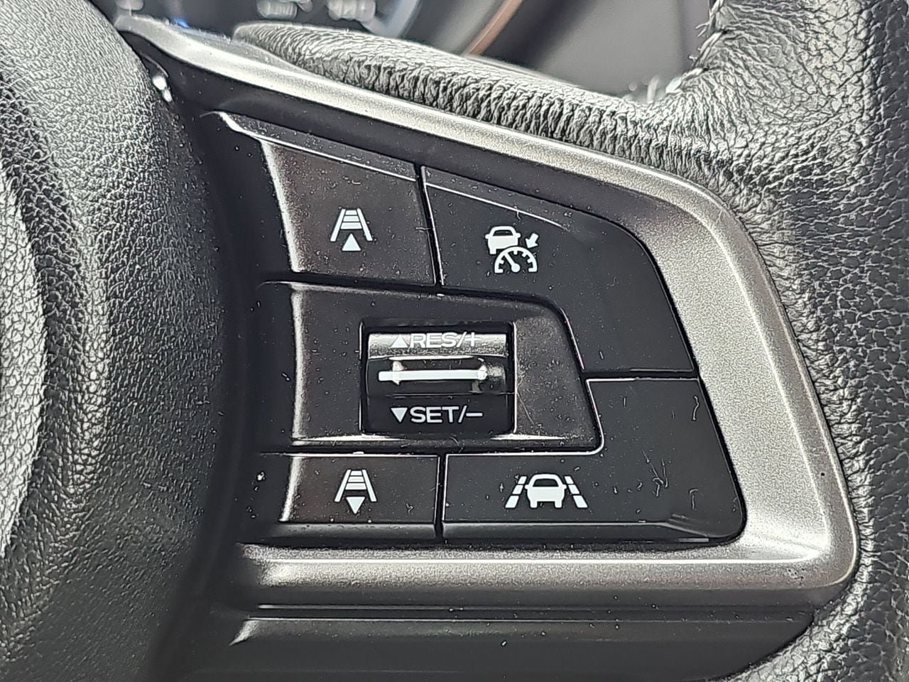 Used 2020 Subaru Ascent Limited w/ Technology Package AWD/4WD image 24