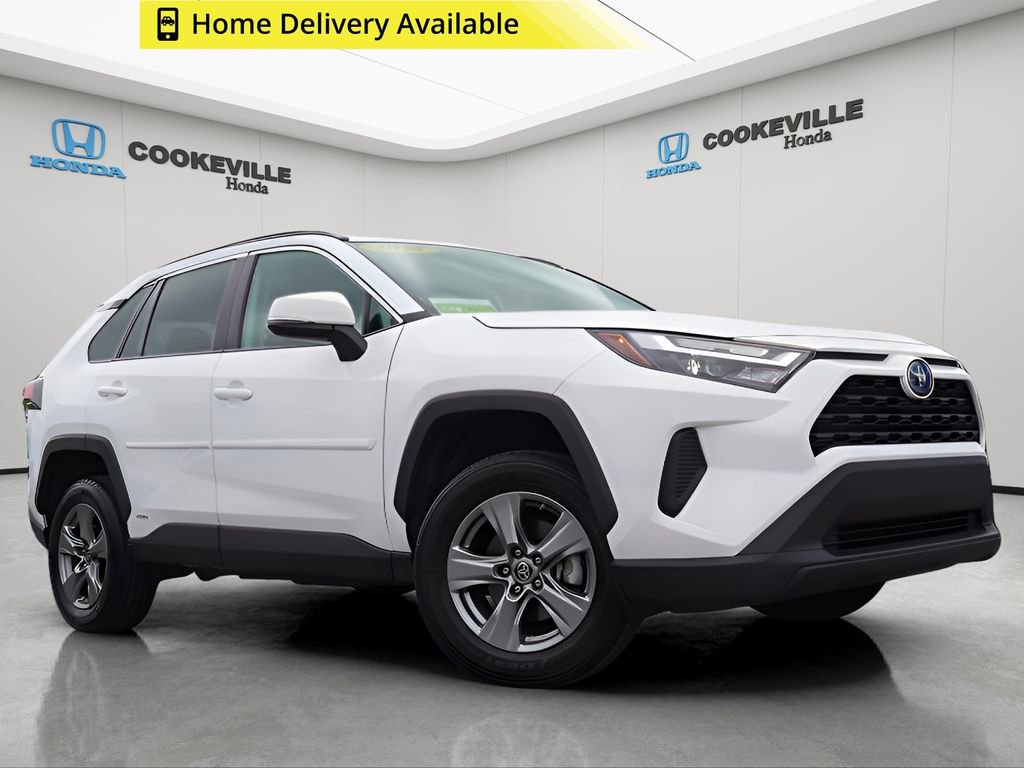 Used 2024 Toyota RAV4 LE image 1