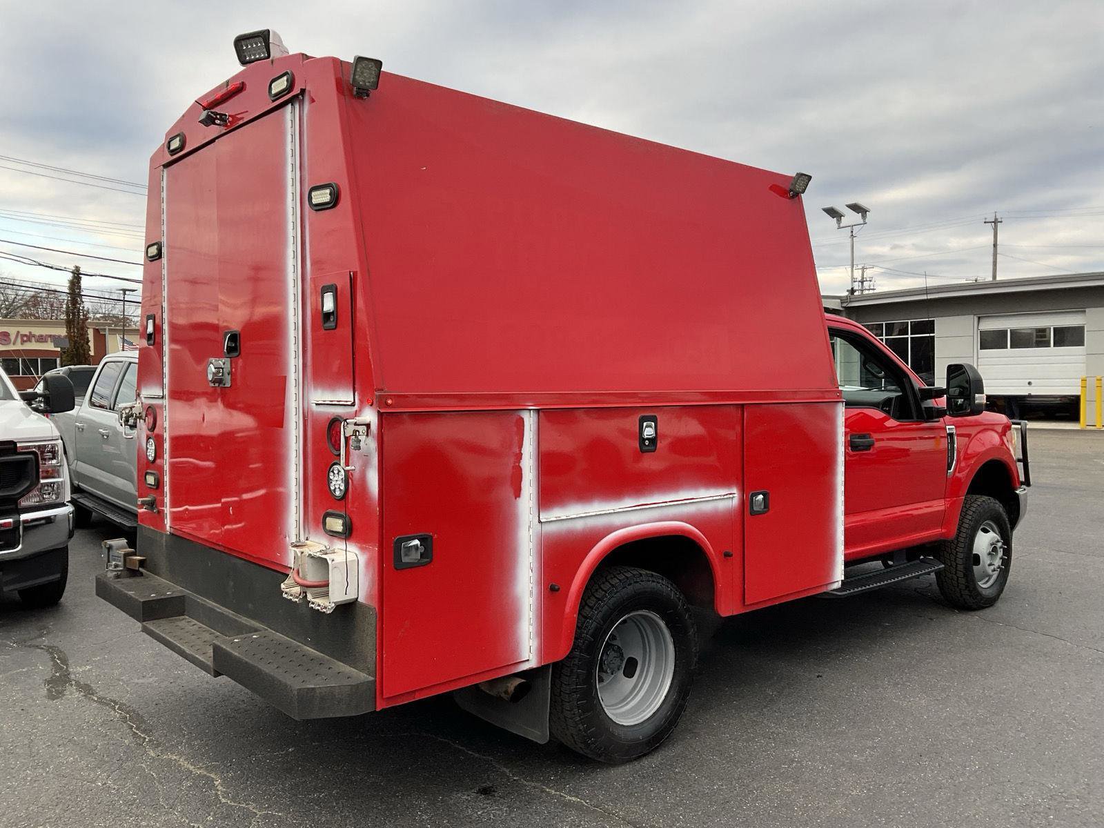 Used 2017 Ford F350 XL w/ Power Equipment Group AWD/4WD image 5