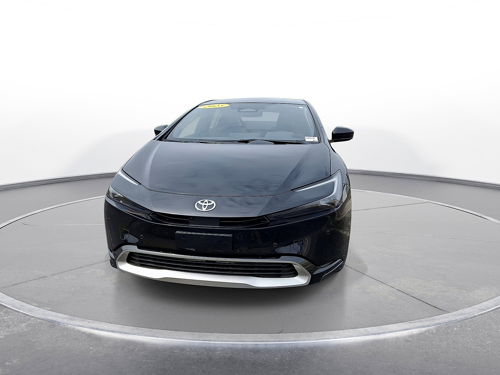 New 2025 Toyota Prius Plug-In Hybrid FWD image 3
