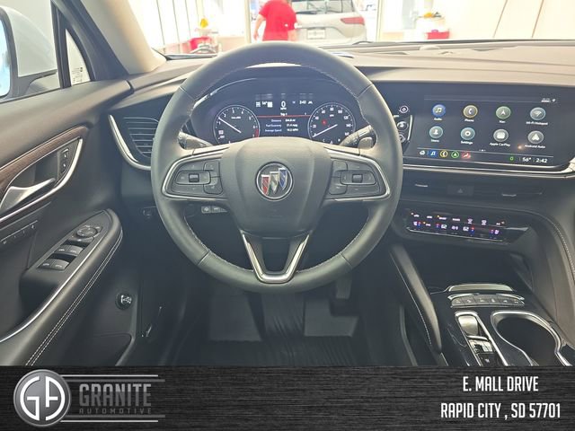 Used 2023 Buick Envision Avenir image 13