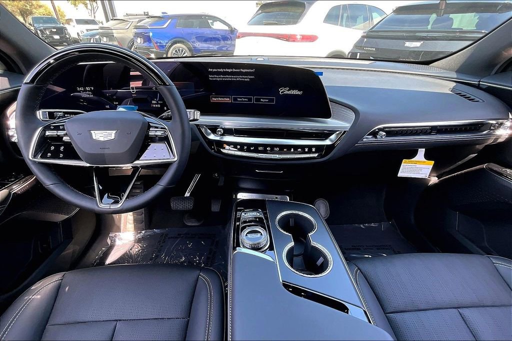 New 2026 Cadillac Lyriq Luxury image 7