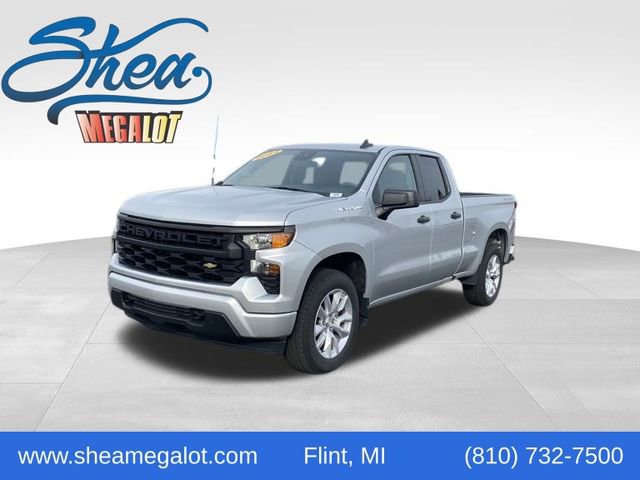 Used 2022 Chevrolet Silverado 1500 Custom image 1