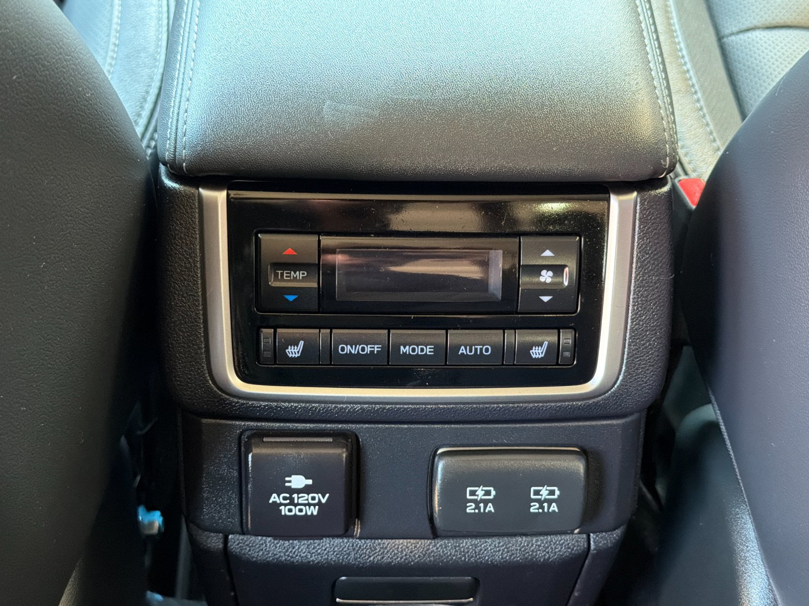 Used 2022 Subaru Ascent Touring AWD/4WD image 16