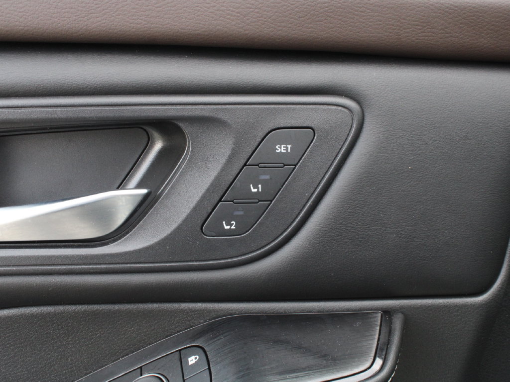 Used 2023 Nissan Rogue SL w/ SL Premium Package FWD image 16