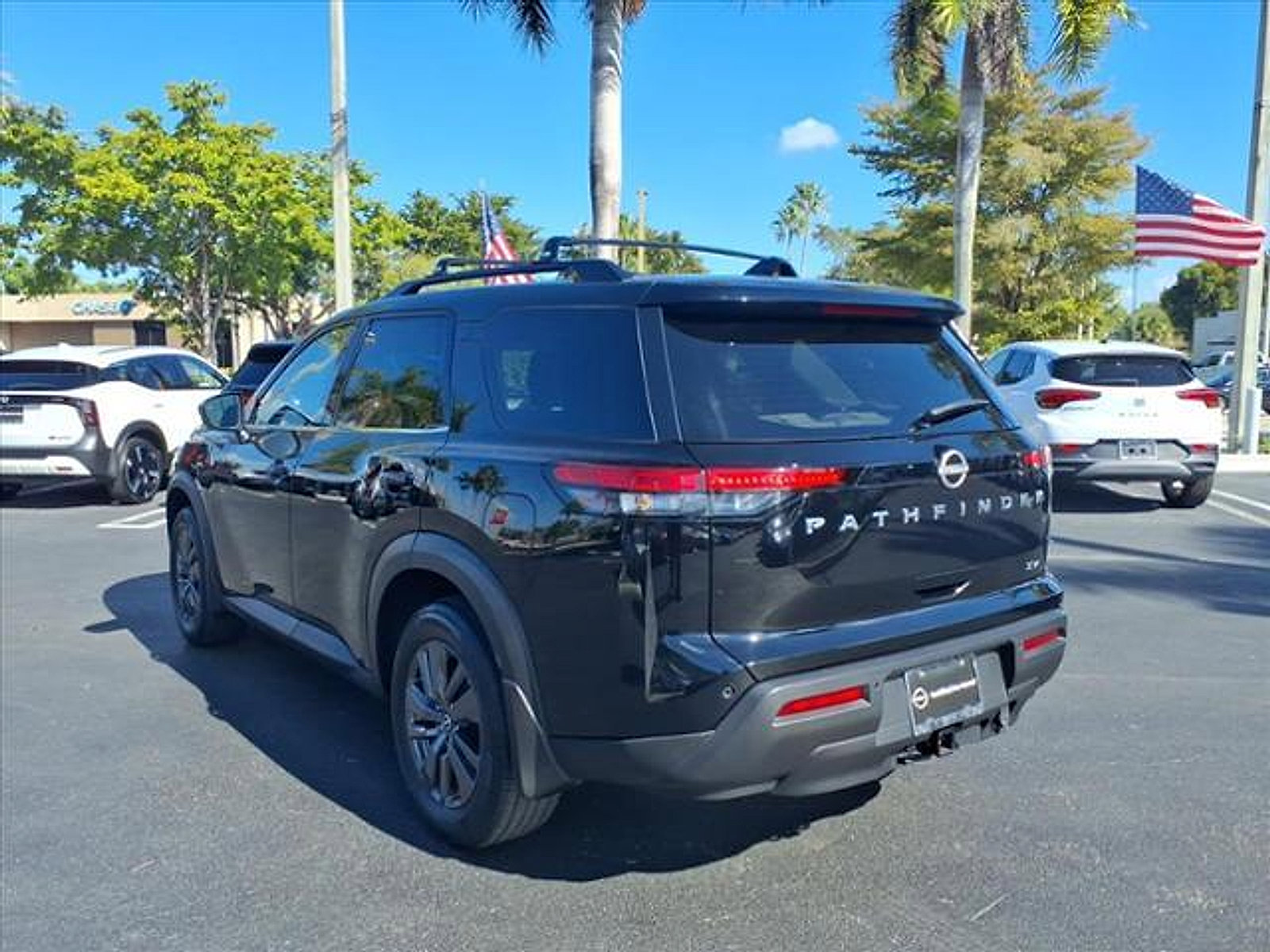 Certified 2022 Nissan Pathfinder SV w/ SV Premium Package image 8