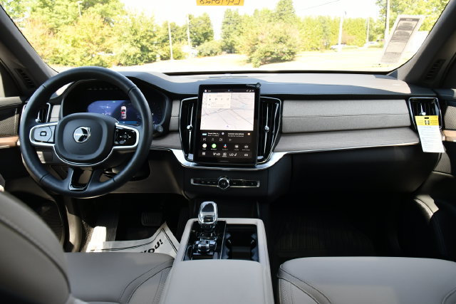 New 2026 Volvo XC90 B6 Plus w/ Protection Package Premier AWD/4WD image 19