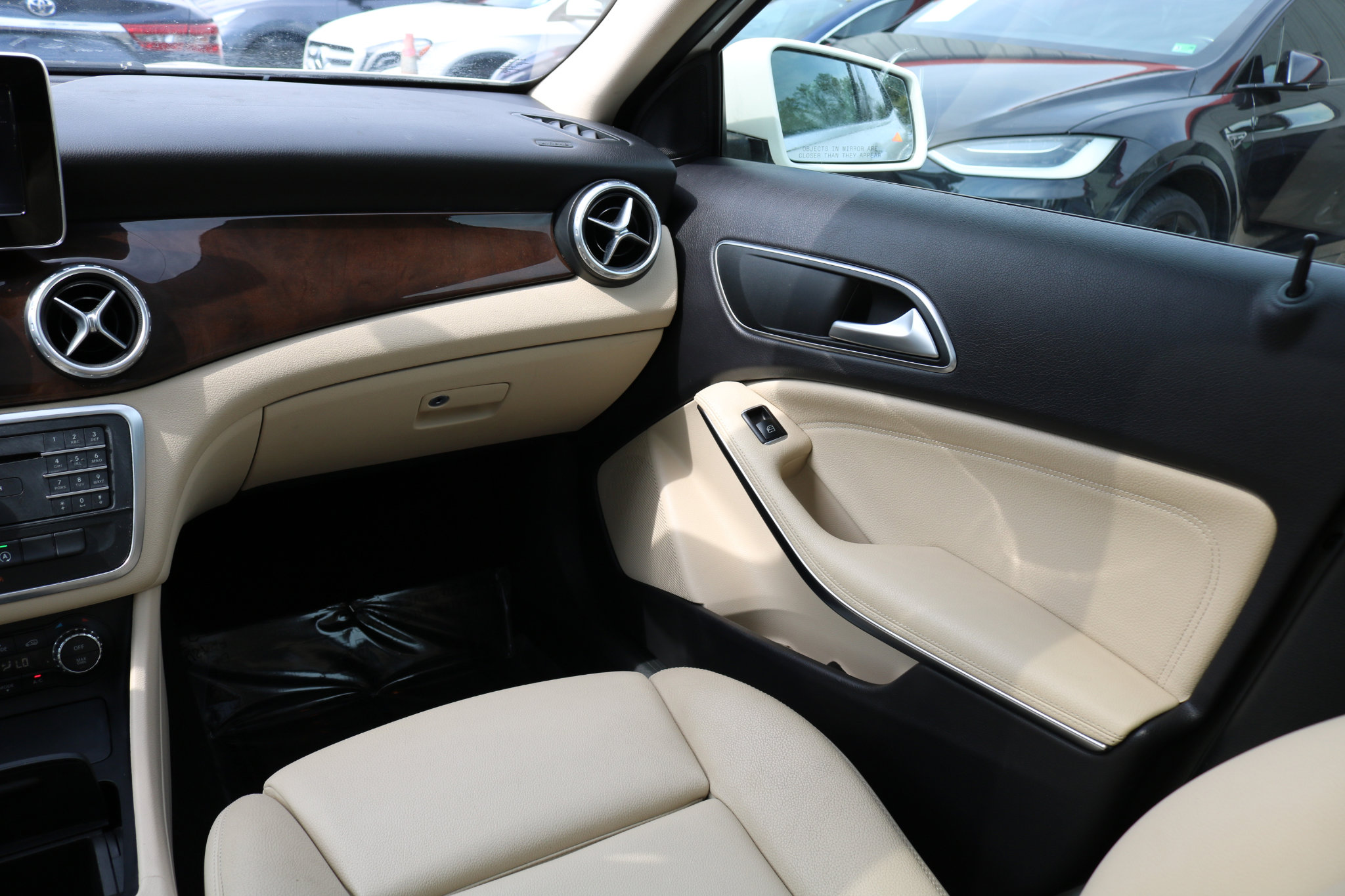 Used 2016 Mercedes-Benz GLA 250 image 38