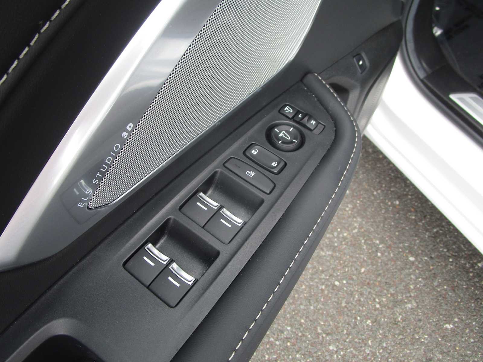 Certified 2024 Acura RDX w/ Advance Package AWD/4WD image 14