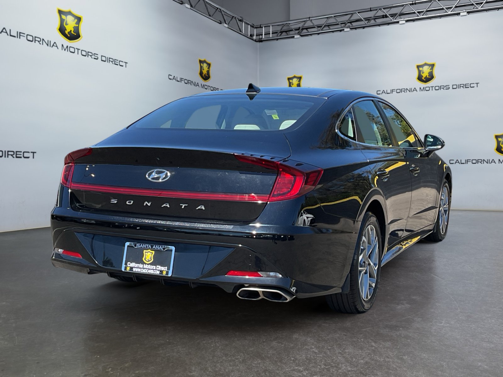 Used 2023 Hyundai Sonata SEL w/ Convenience Package FWD image 5