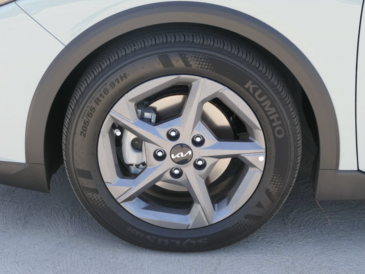 Used 2025 Kia K4 FWD image 10