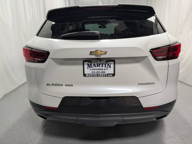 Certified 2023 Chevrolet Blazer Premier w/ Enhanced Convenience Package AWD/4WD image 4