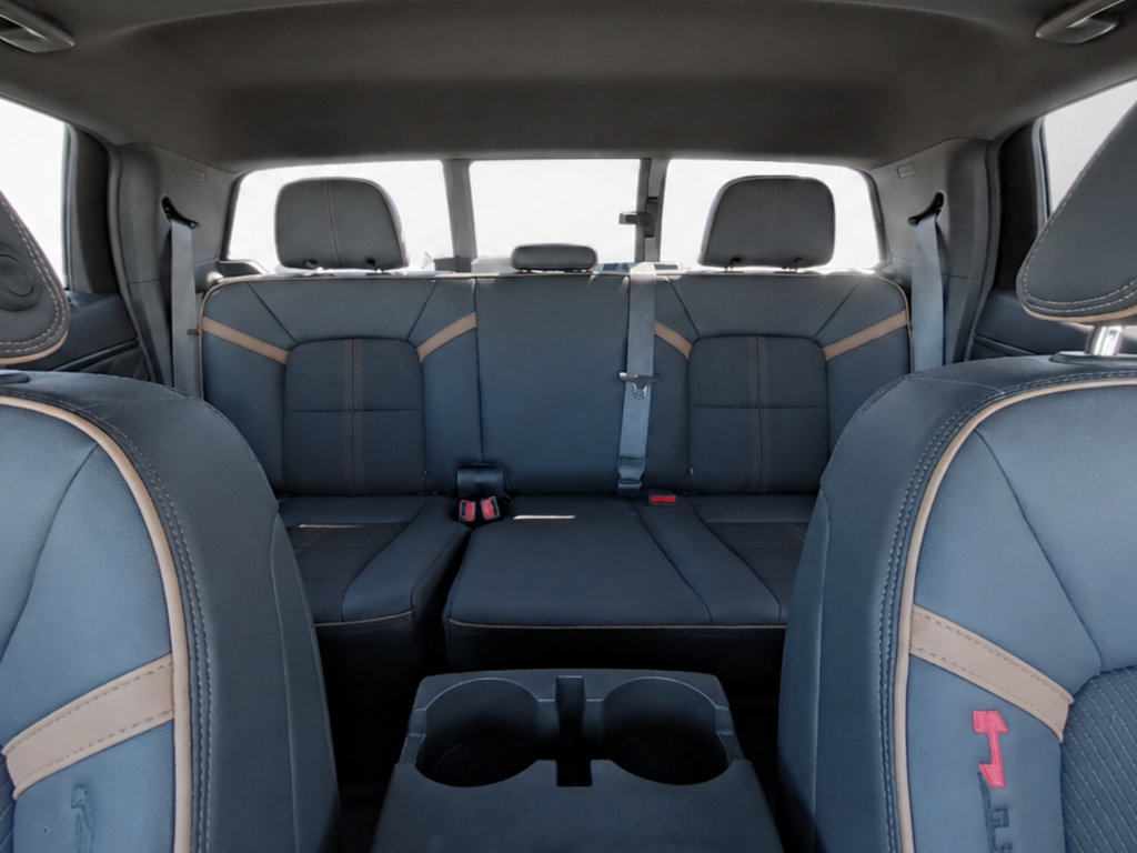 New 2026 GMC Canyon AT4 AWD/4WD image 17