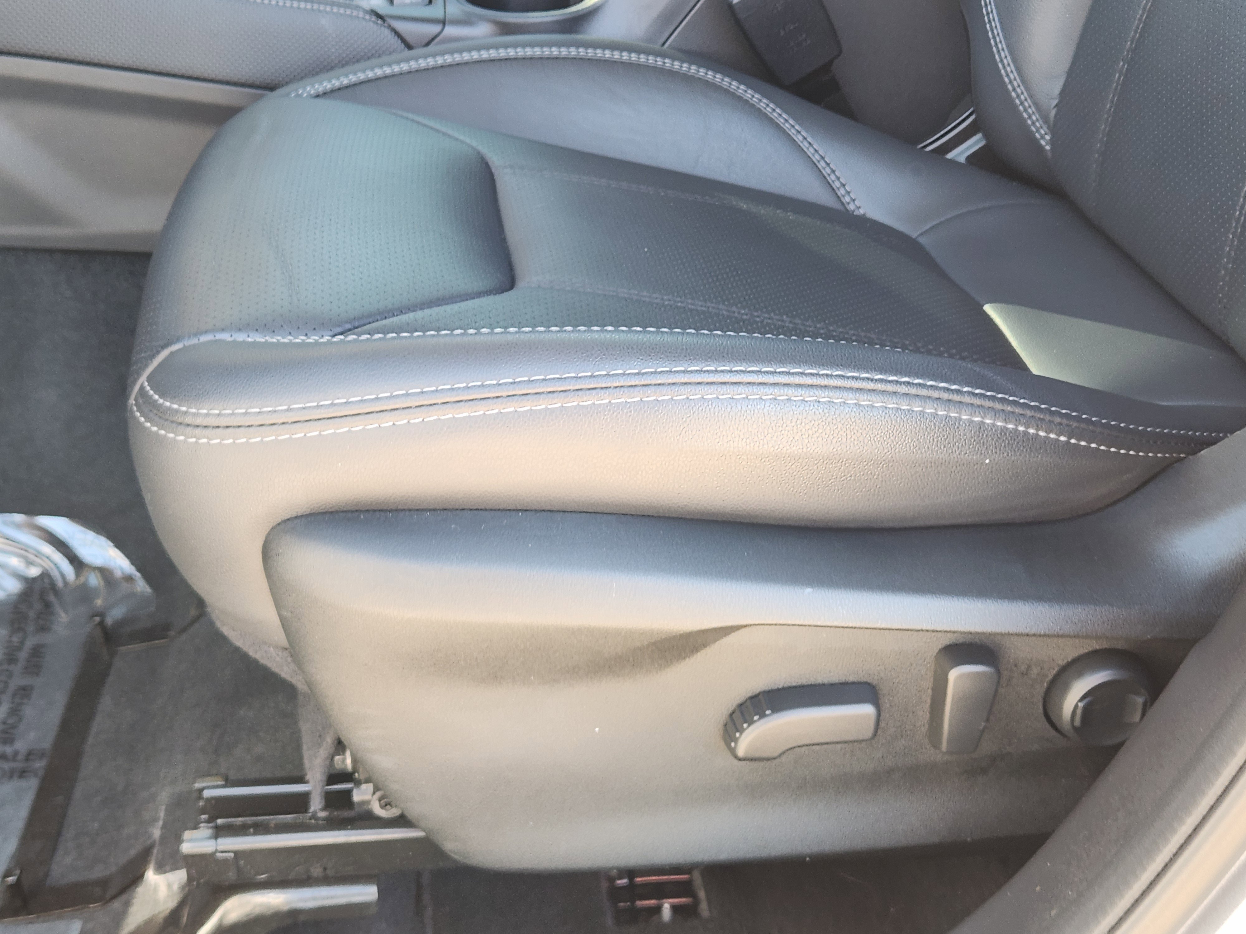 Used 2023 Subaru Forester Touring w/ Popular Package #2 image 32