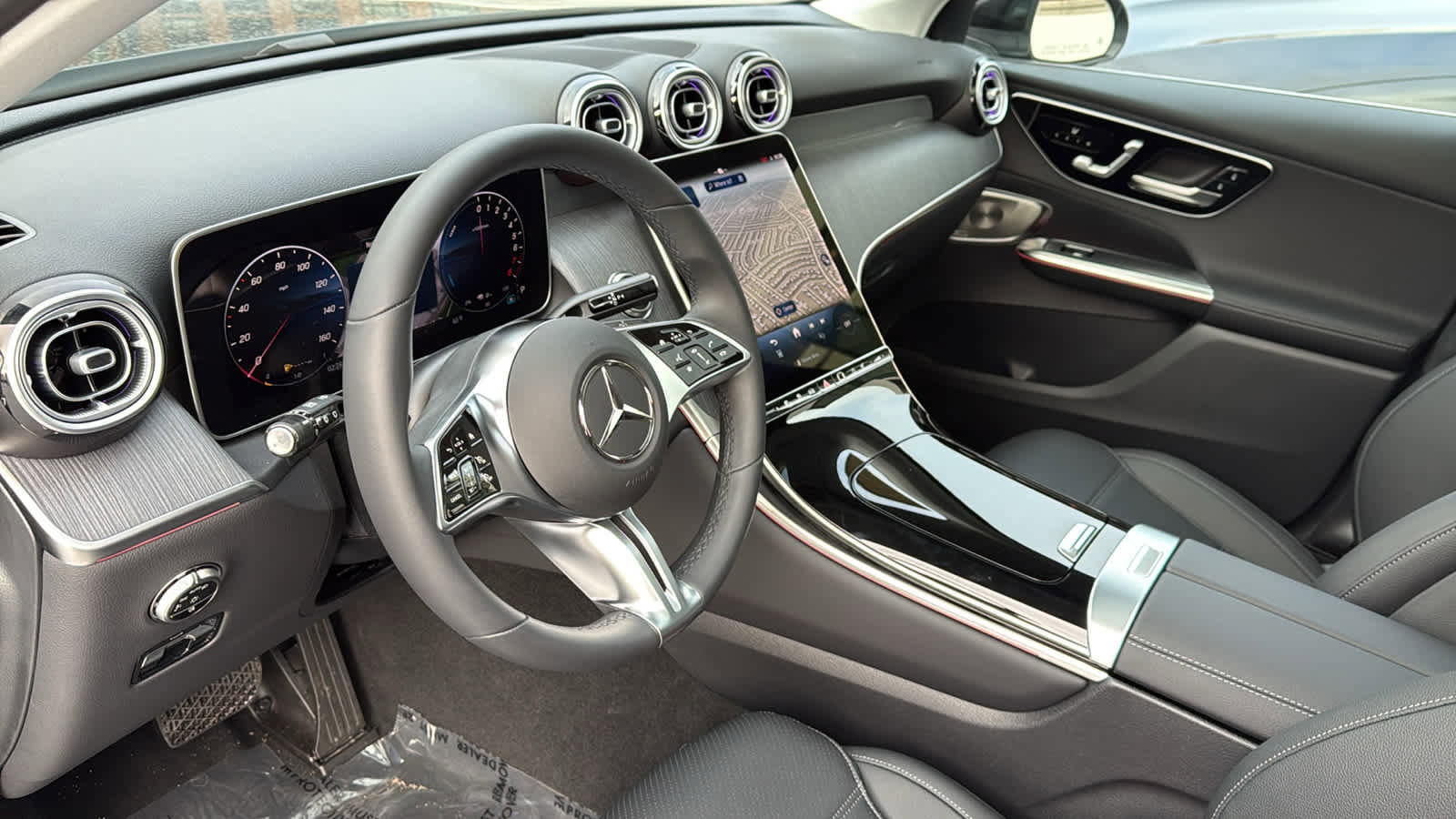 New 2025 Mercedes-Benz GLC 350e 4MATIC image 26