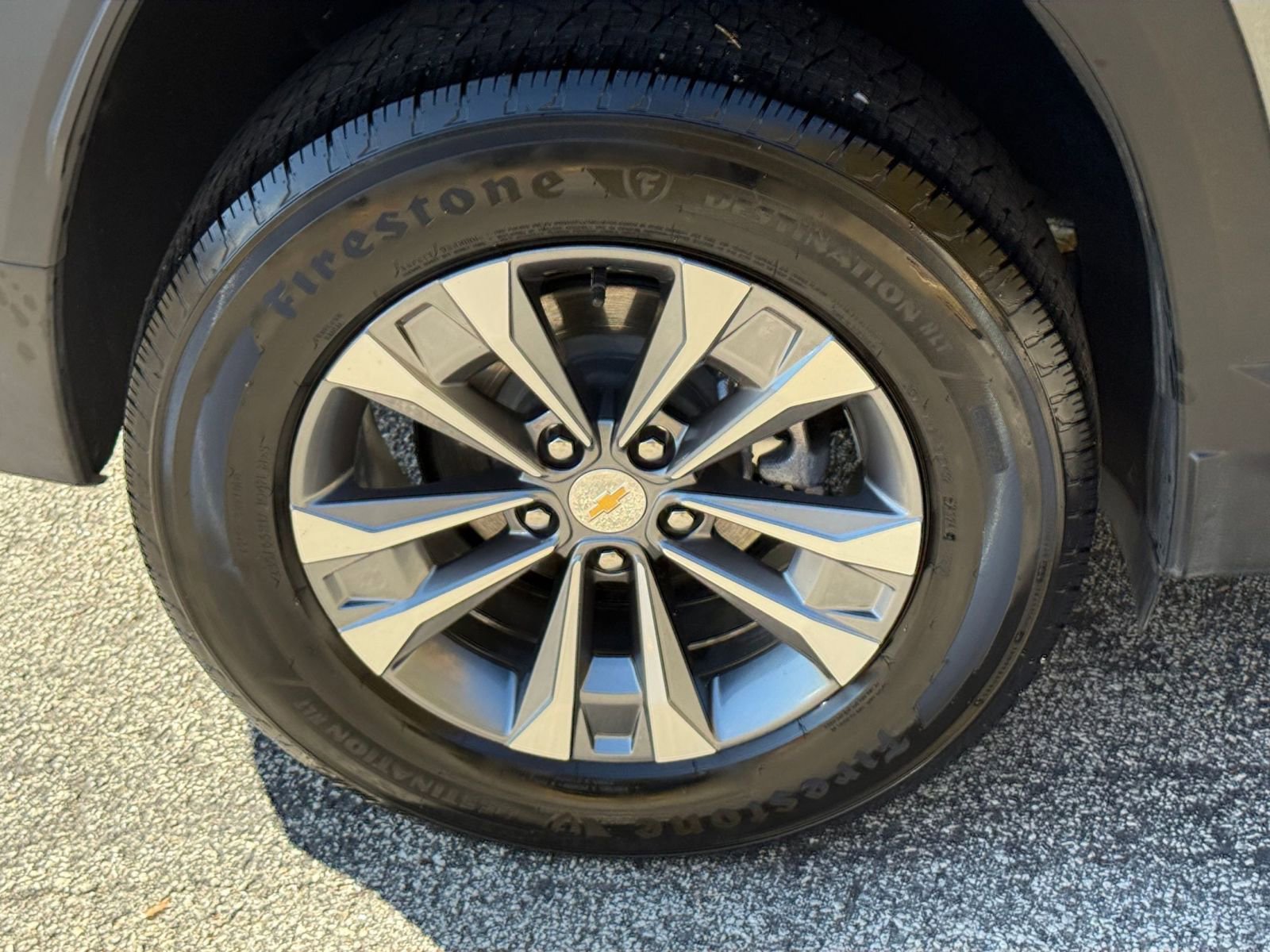 Used 2025 Chevrolet Equinox LT image 30