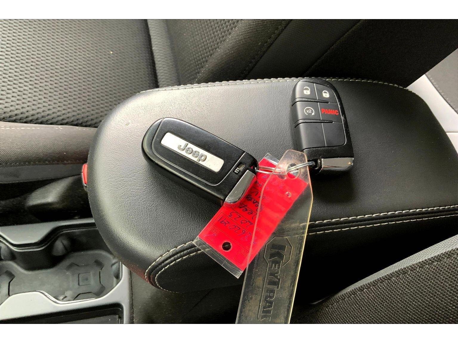 Used 2023 Jeep Renegade Altitude image 12