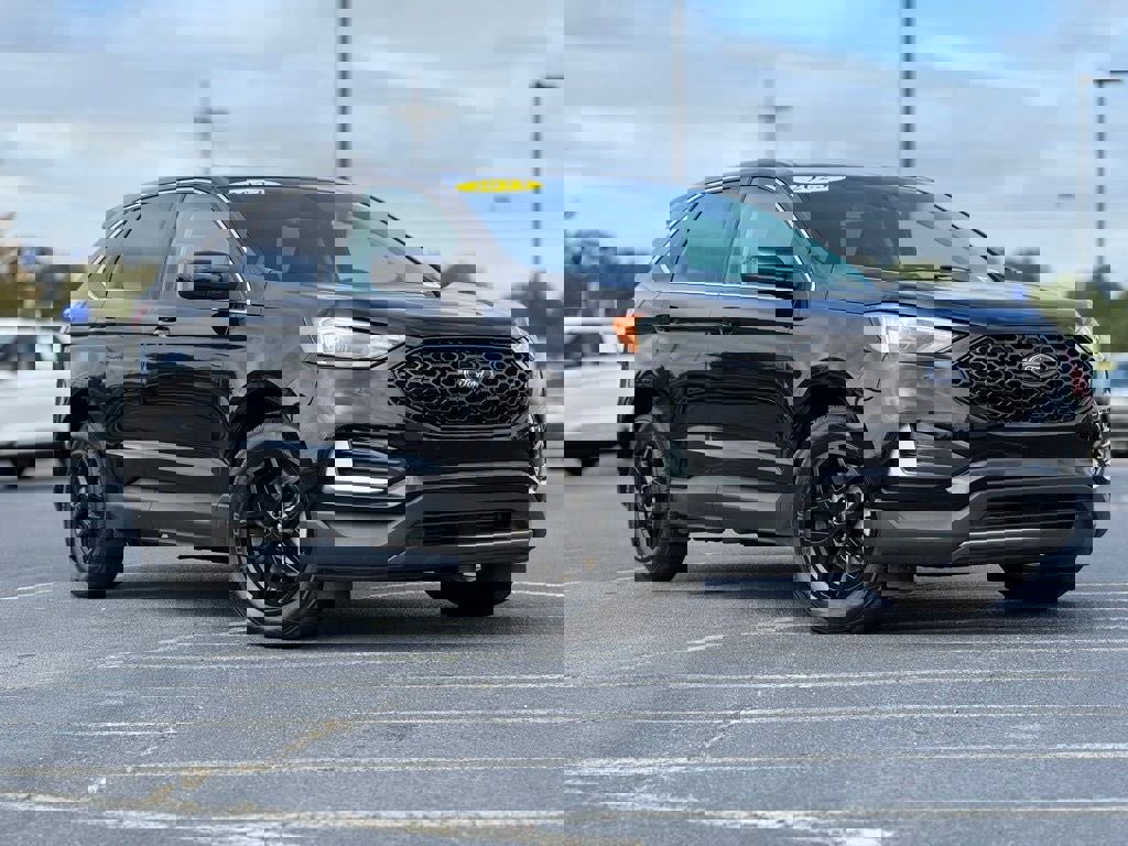 Certified 2023 Ford Edge SEL image 2