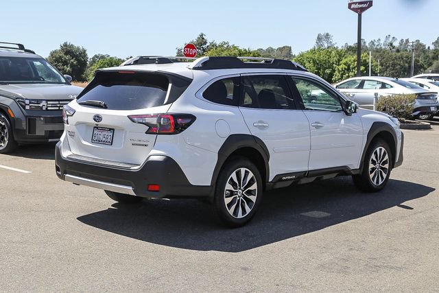 Used 2025 Subaru Outback Touring XT AWD/4WD image 5