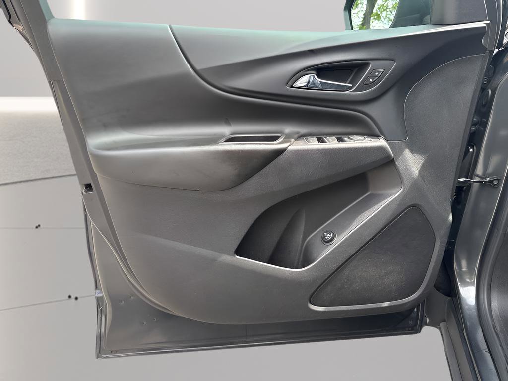 Used 2021 Chevrolet Equinox LT AWD/4WD image 18